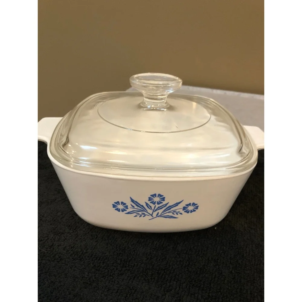 Vintage CorningWare Blue Cornflower 1.5 Qt Casserole Dish w/Lid P-1 1/2-B 1960s